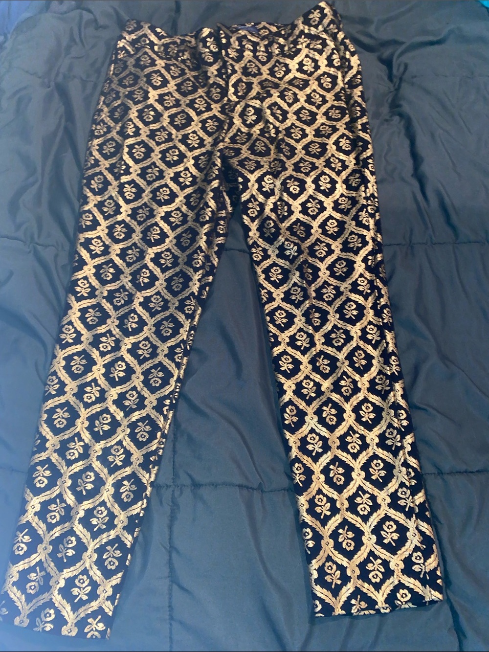 Old Navy Black Skinny Pants with Gold Pattern